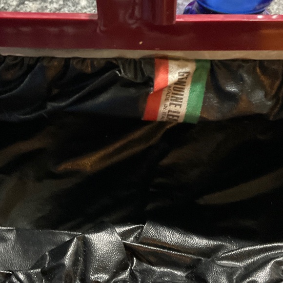 Chic Maroon Clutch - Picture 4 of 5